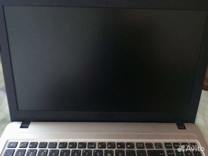 Ноутбук asus