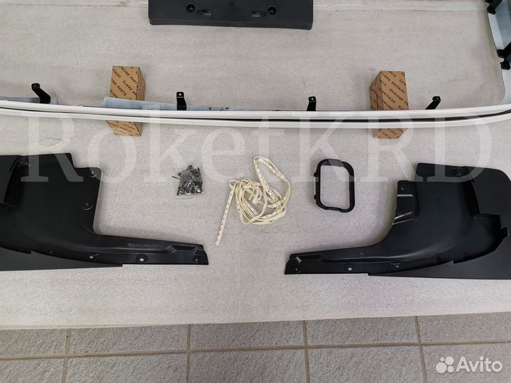 Обвес Toyota Land Cruiser 200 Executive Lounge R74