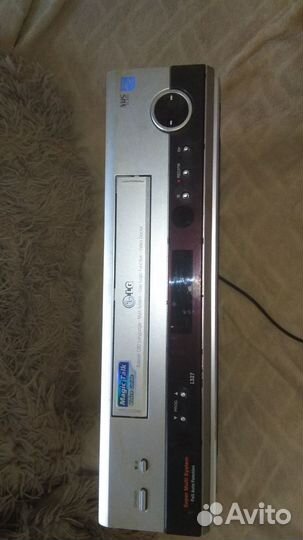 Видеомагнитофон LG L327