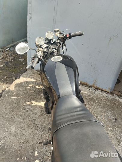 Yamaha XJR400