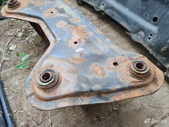 Подрамник задний Hyundai Santa Fe 2008