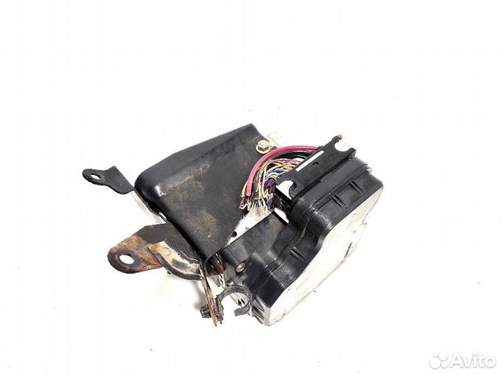 Блок ABS Mitsubishi L200