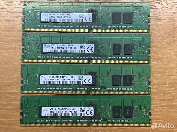 Серверная память 4GB DDR4 ECC Reg 2133MHz Hynix
