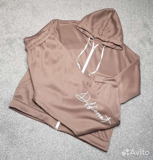 Чудесный спортивный костюм флис р 58, 60