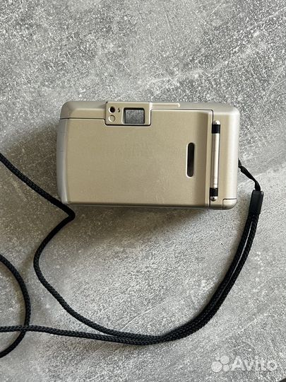 Плёночный фотоаппарат olympus