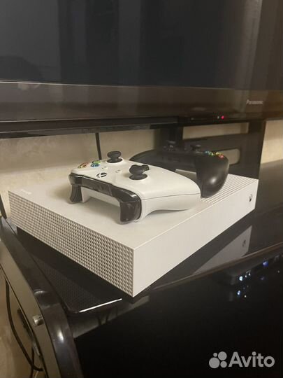 Xbox One s All digital