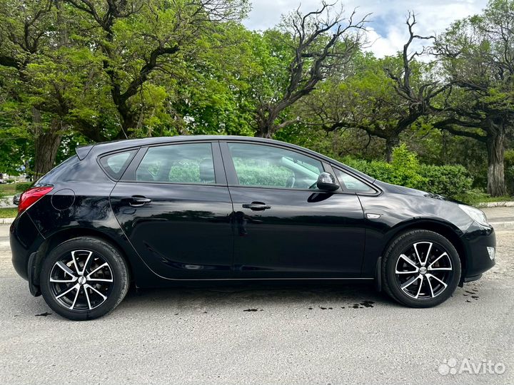 Opel Astra 1.4 AT, 2011, 88 000 км
