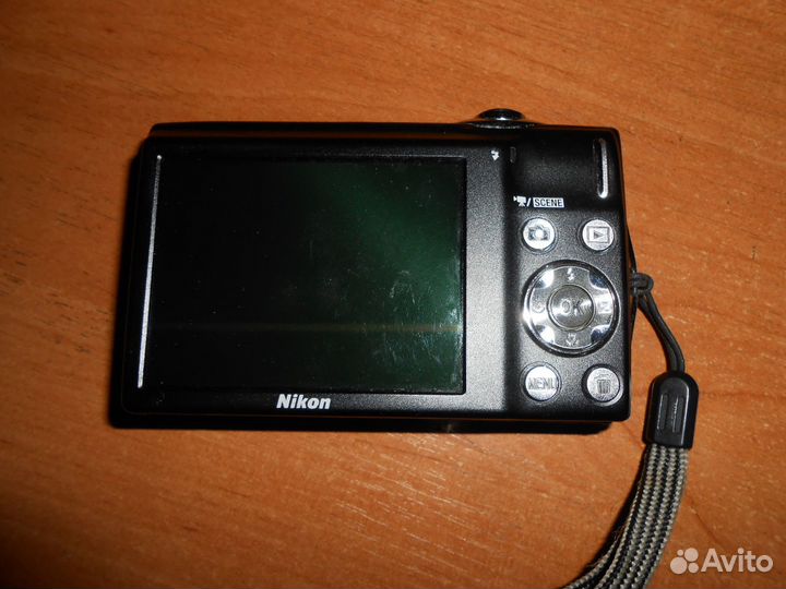 Nikon S3000