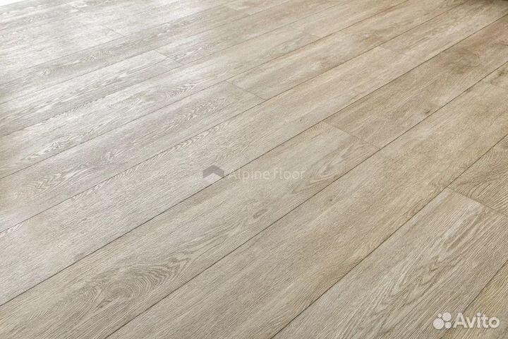 Кварцвиниловый ламинат / SPC ламинат