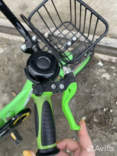 Велосипед детский четырехколесный