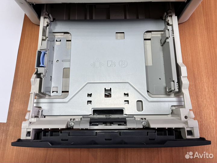 Принтер HP LaserJet P2014