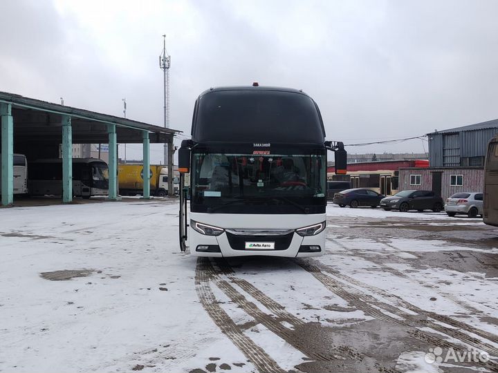 Междугородний / Пригородный автобус Zhong Tong LCK6127H, 2019