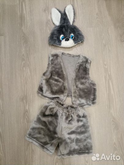 Новогодний костюм зайчика