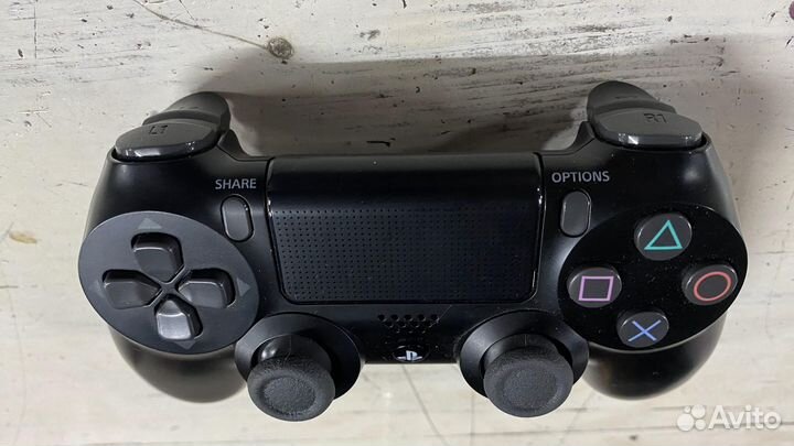 DualShock 4 v2 (оригинал)