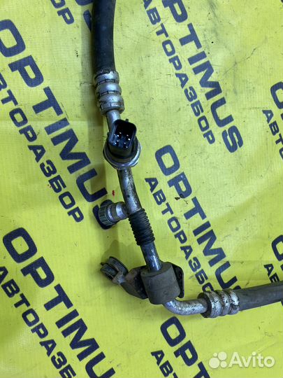 Трубка кондиционера с датчиком Hyundai Elantra XD