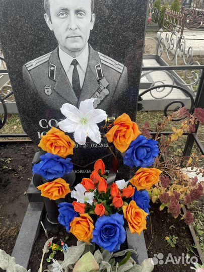 Продам траурные венки ручной работы