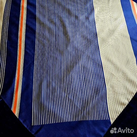 Винтажный шелковый платок сине-белый 1970е годы