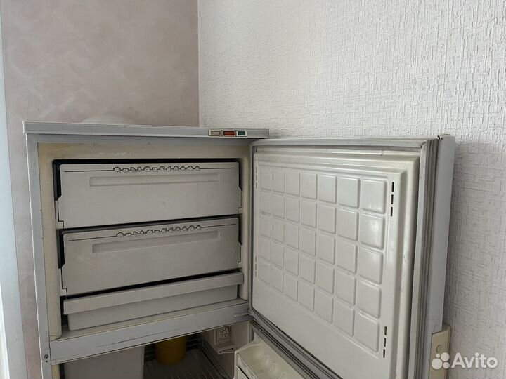 Холодильник бирюса