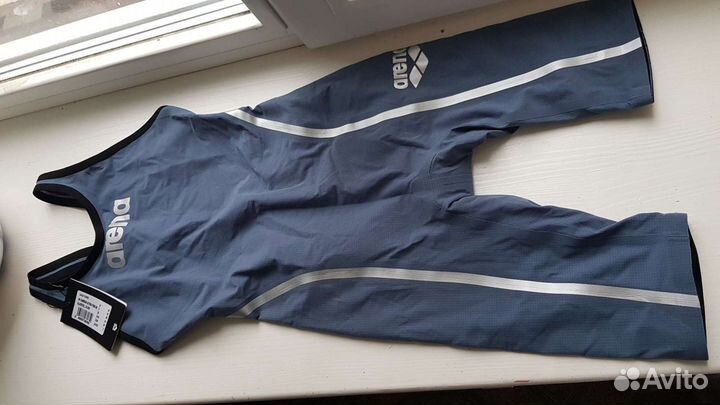 Гидрокостюм женский