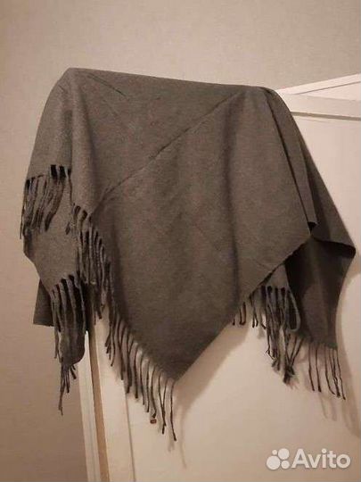 Платок 110см на 105см новый