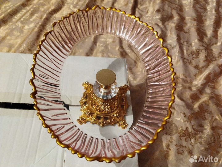 Ваза для фруктов на ножке