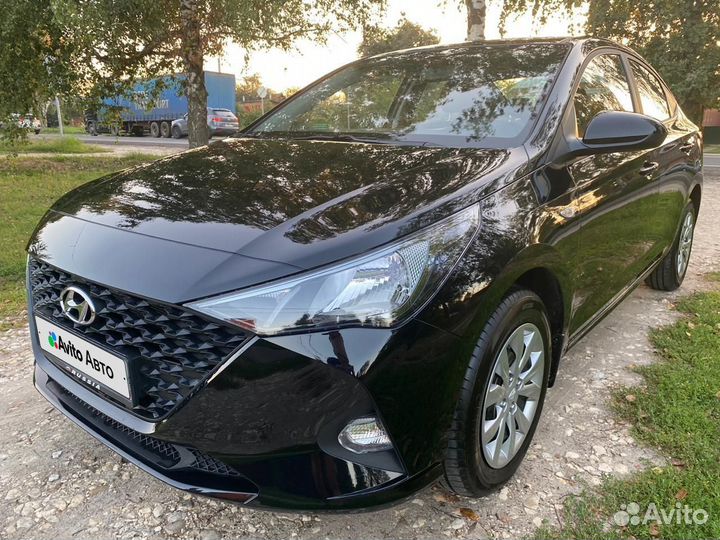 Hyundai Solaris 1.6 AT, 2021, 2 700 км