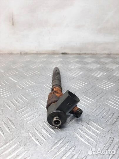 Форсунка Mercedes-Benz Vito минивэн 2.2 611980