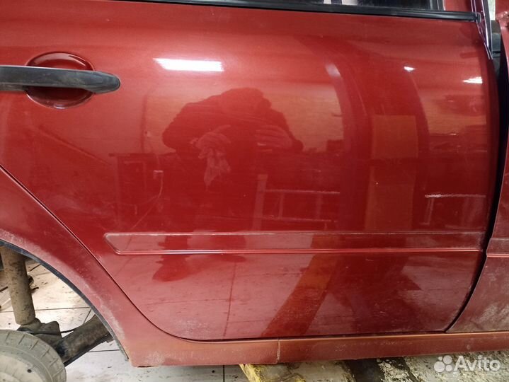 Дверь задняя калина универсал