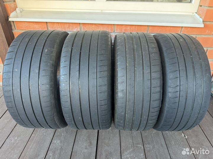 Michelin Pilot Sport 4 S 255/40 R19 и 255/35 R19