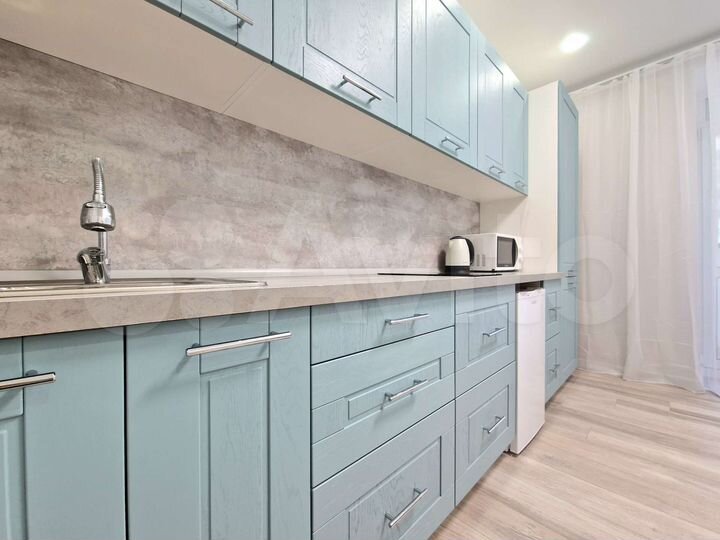 2-к. квартира, 42 м², 8/15 эт.