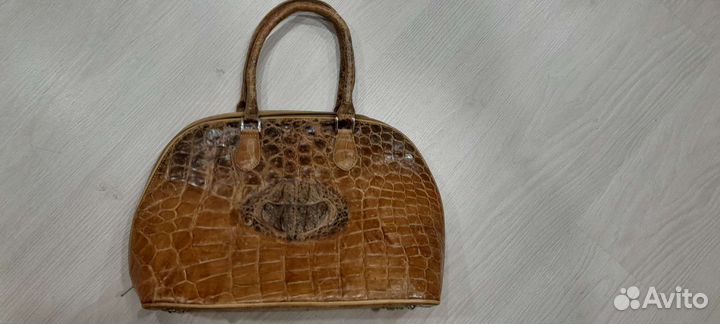 Сумка из кожи крокодила