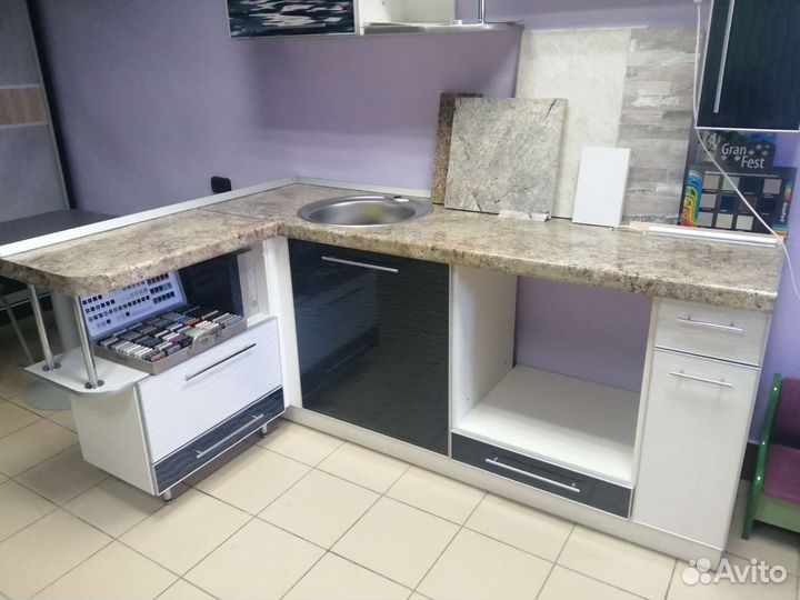 Кухня новая