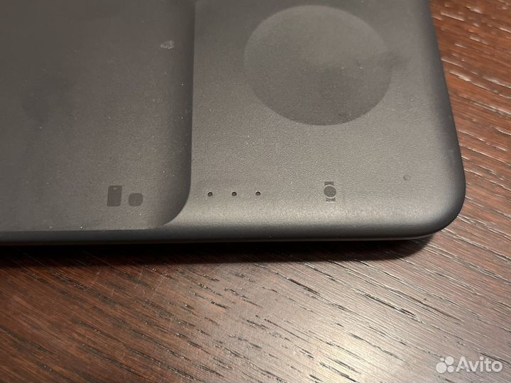 Беспроводная зарядная станция Samsung EP-P6300