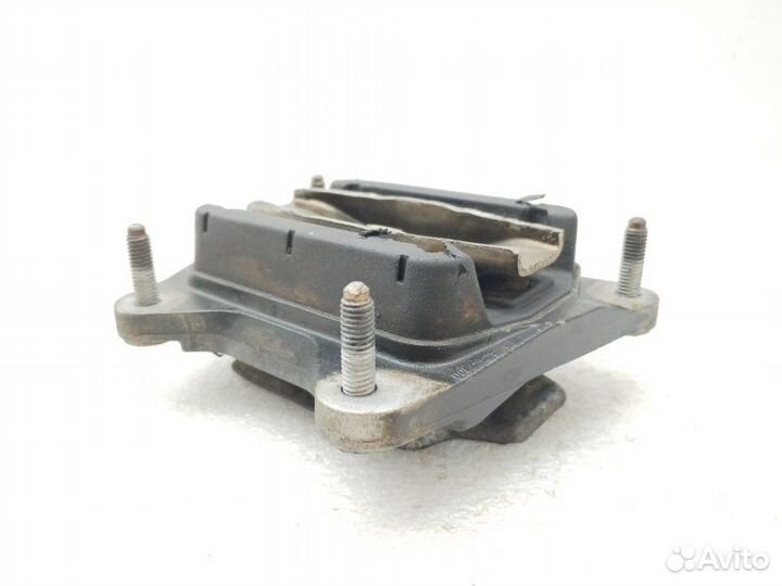 Подушка АКПП Audi A6 C6 2.8 CCA 2008