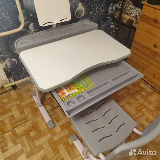 Детский столик и стульчик