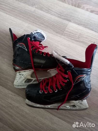 Хоккейные коньки bauer vapor