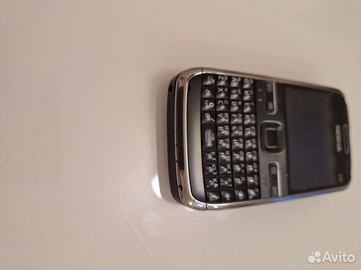 Nokia E72