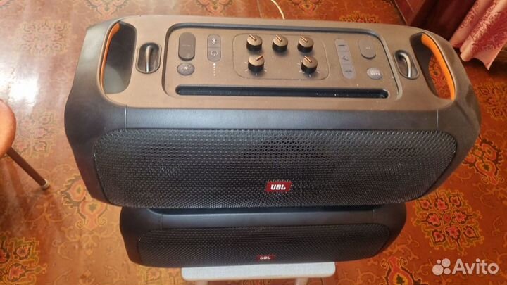 Колонки JBL Partybox on-the-go 2шт