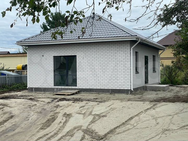 Дом 61 м² на участке 8 сот.