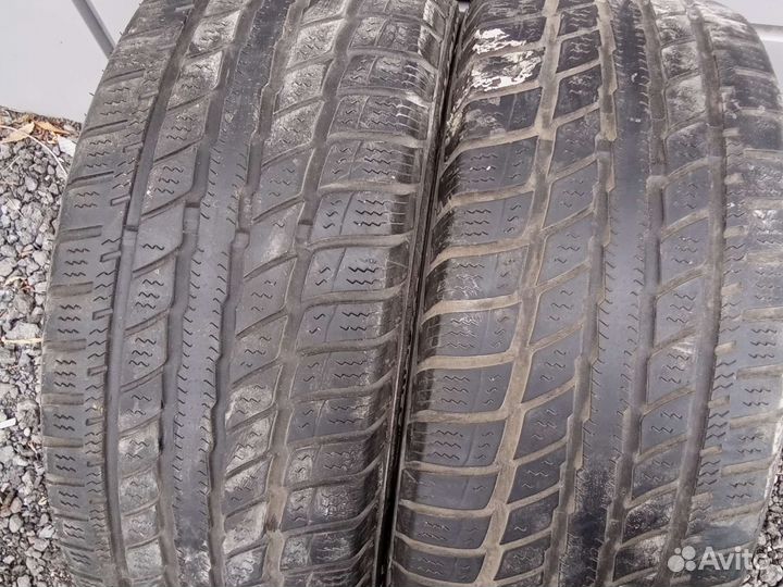 GT Radial Champiro WT-AX 215/55 R16 97H