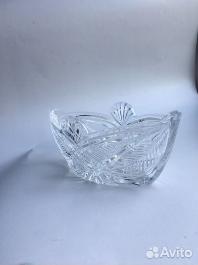 Ваза хрустальная