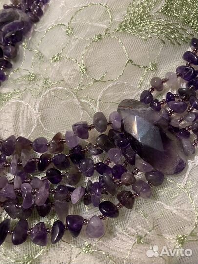 Бусы из натуральных камней