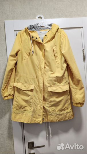 Ветровка и свитшот colins