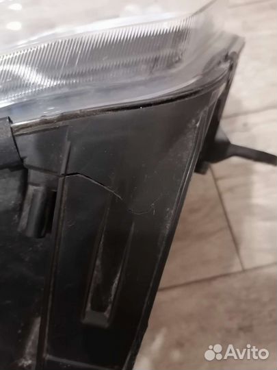 Фара левая от renault duster 2