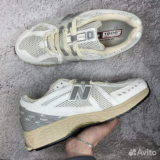 Кроссовки New Balance 1906R