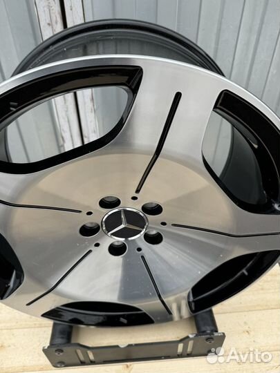 Диски Mercedes r19 5*112,DIA 66,6 et 36