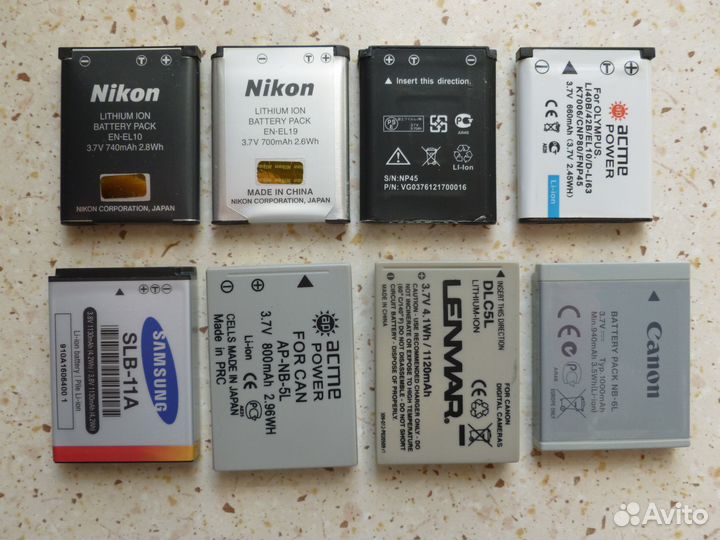 Аккумулятор и батарейка для фотоаппарата