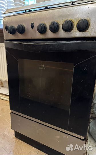 Газовая плита б/у Indesit