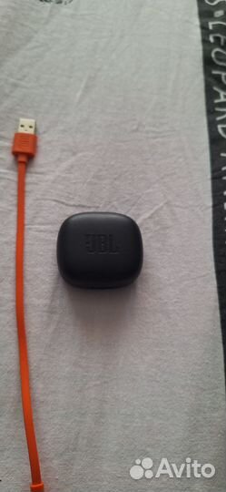 Беспроводные наушники jbl