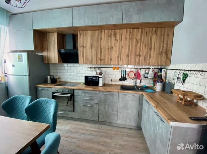 Угловой кухонный гарнитур